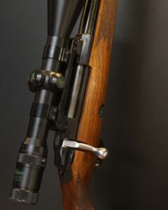 Tikka M695 7x64